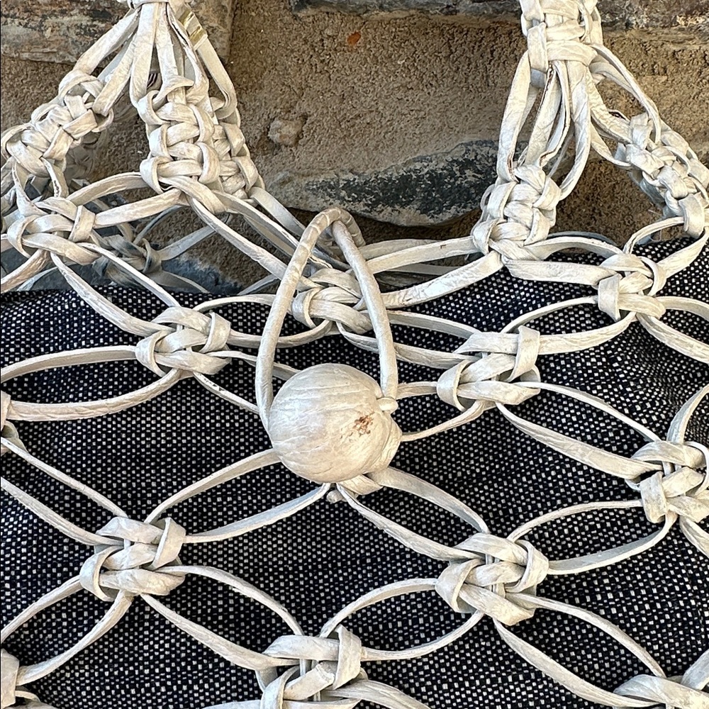 Nancy Gonzalez Rare Handwoven Genuine Crocodile Net Bag ivory & Black Leather - Picture 5 of 16